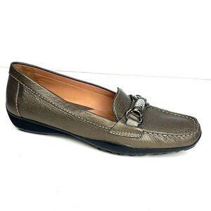 NWT Geox Respira Leather Rhinestone Detail Shoe Loafer Slip on US 9,5 EU 39,5